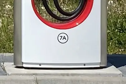 Tesla Supercharger Nummerierung