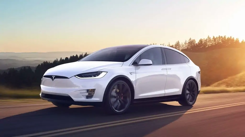 Tesla Model X weiss