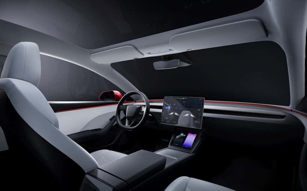Tesla Model 3 Facelift Highland Innenraum mit LED Band