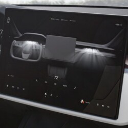 Die Lüftung ist analog dem System aus dem Model 3 konzipiert. - Bildquelle: Tesla Tesla Model S 2021 Refresh Display Lüftung